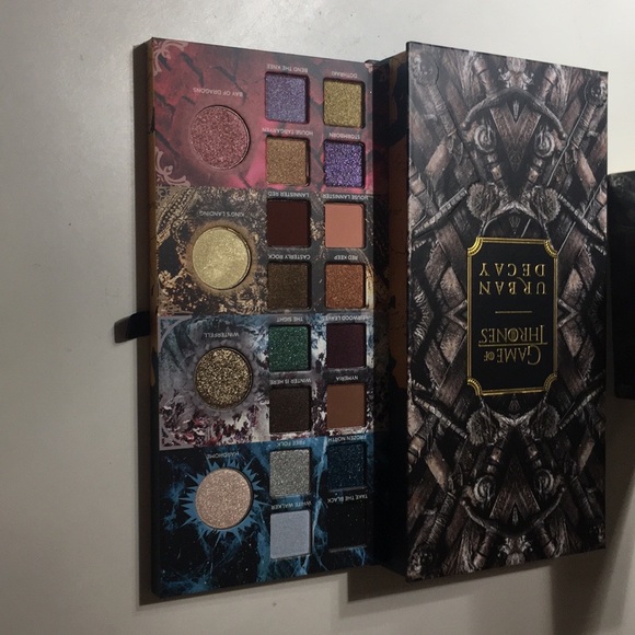 Rare ! BNIB Urban Decay x Game of Thrones palette - Picture 4 of 5